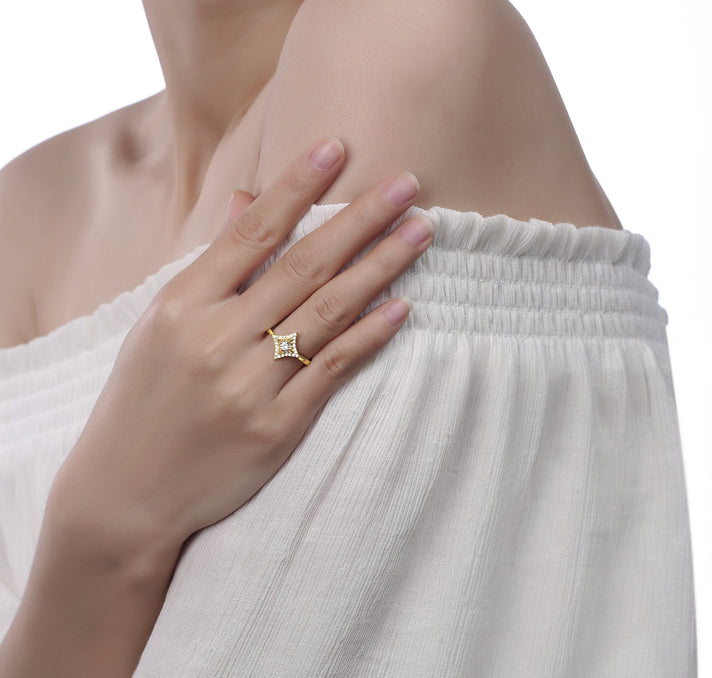 Smilling Light Ring Silver 0.27ctw