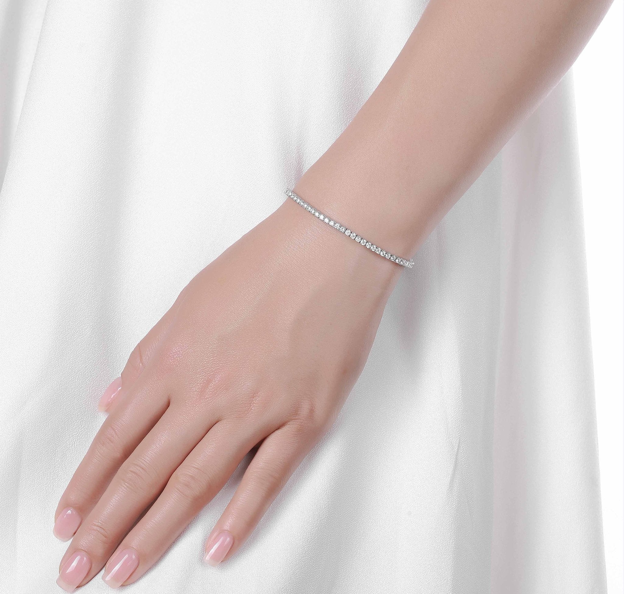 Smiling Rocks Lab Grown Diamond Essentials Tennis Bracelet in 10K 2.61ctw White Gold 