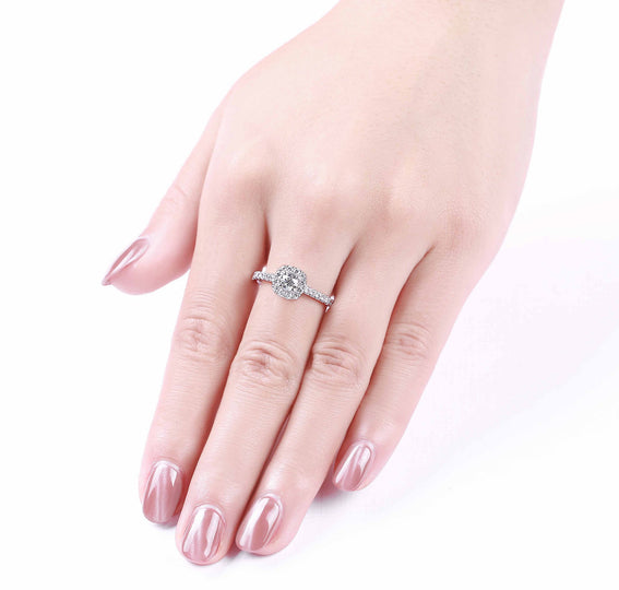 Smiling Rocks Lab Grown Diamond Essentials Halo Ring in 10K 0.72ctw White Gold 